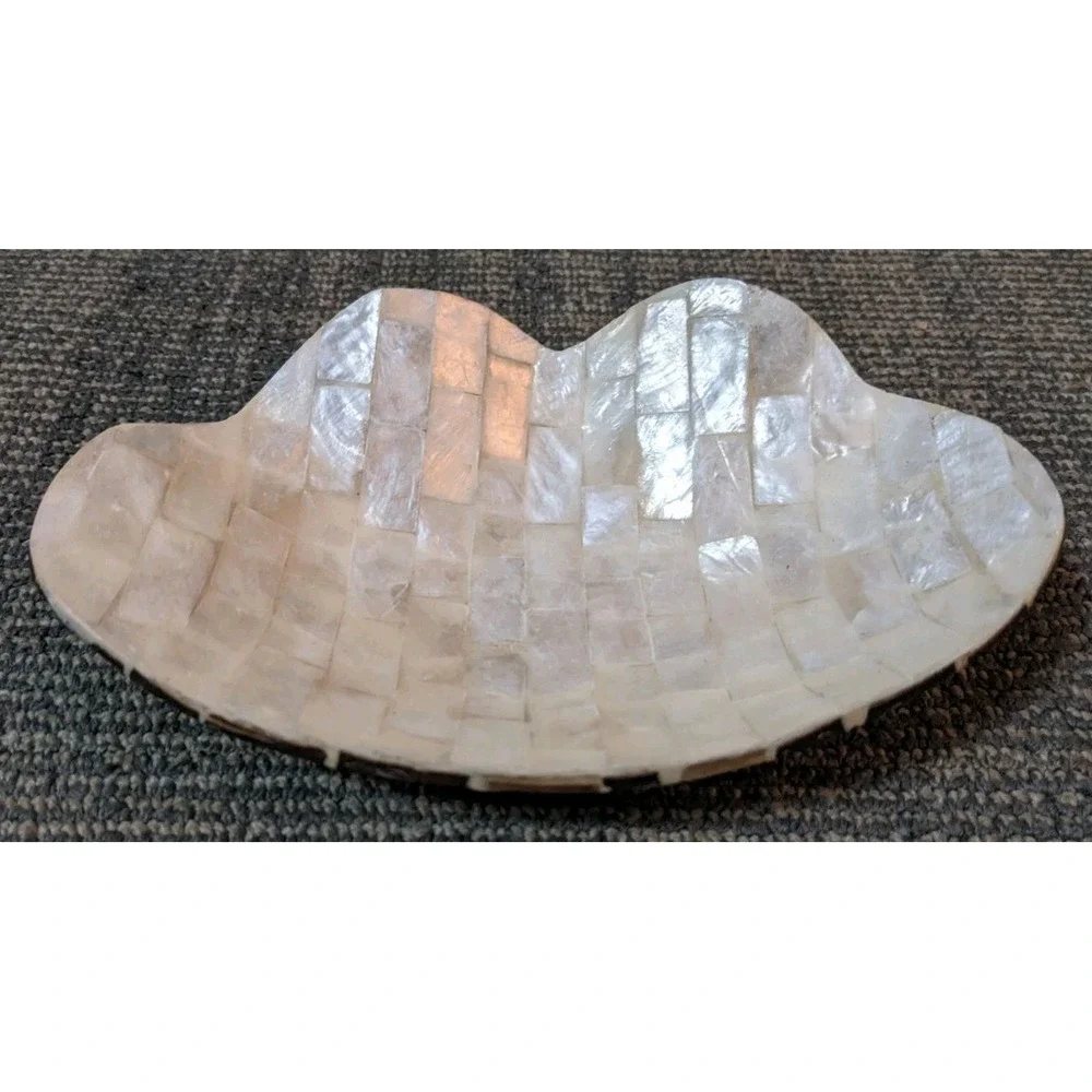 Mother of Pearl and Coconut Mosaic Tile Inlay Trinket Dish Bowl Iridescent